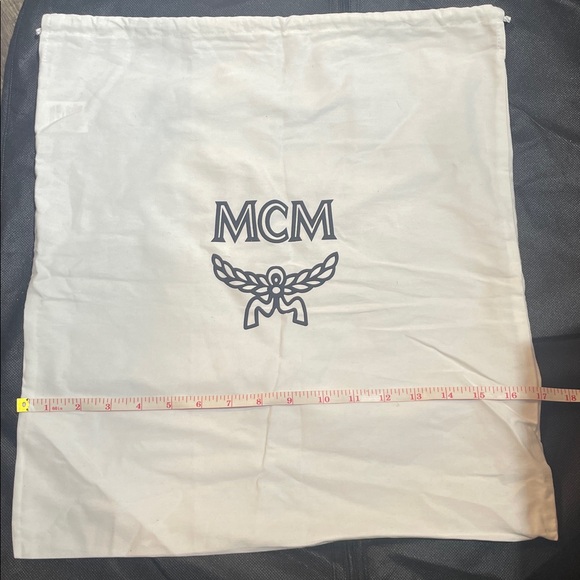 MCM Large White Storage Bag - Picture 3 of 5